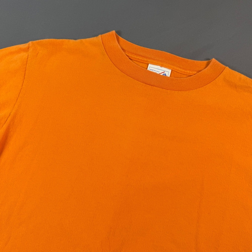 Vintage United Sports Activewear Orange Single Stitch Blank T-Shirt USA Made M